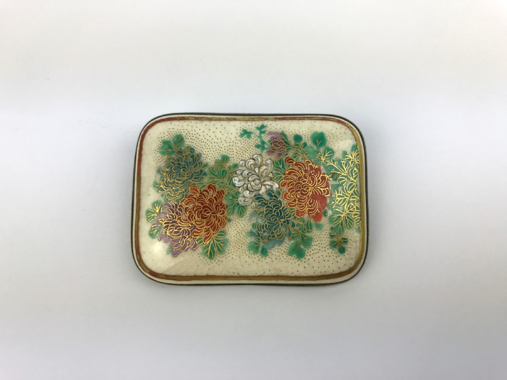 a japanese satsuma pottery brooch signed late meiji early taisho period